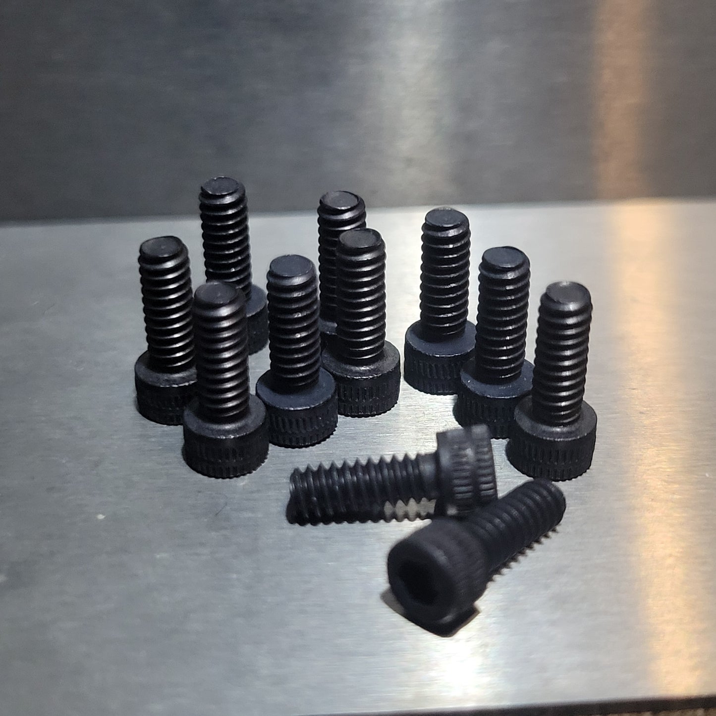 (12 Pack) 4-40 x 5/16 Aluminum Socket Head Cap Screws (12) Black